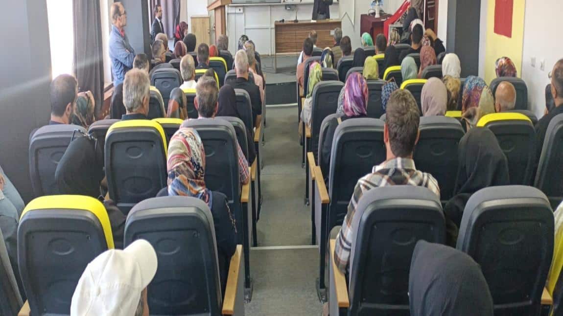 8.SINIF LGS VELİ TOPLANTISI